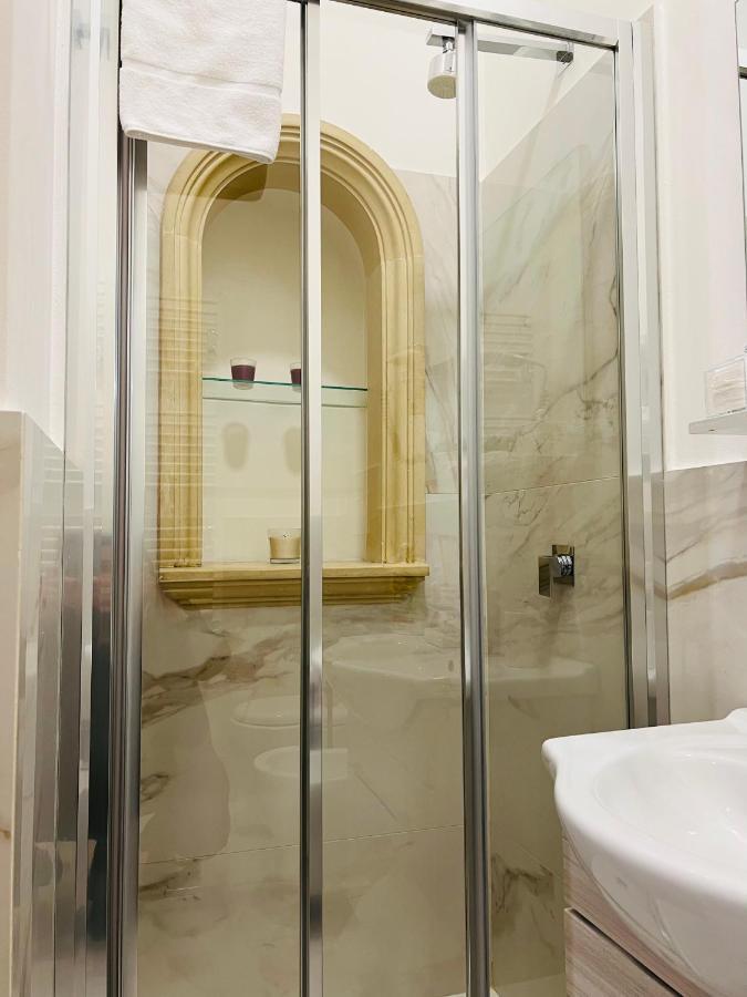 Dimora Casanello Hotel Лече Екстериор снимка